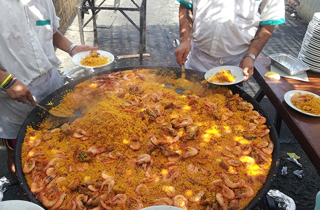 que ver en Nerja - chiringuito Ajo