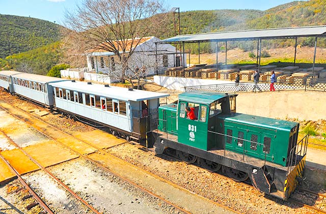 Ferrocarril Rio Tinto - Crédito editorial: joserpizarro / Shutterstock.com