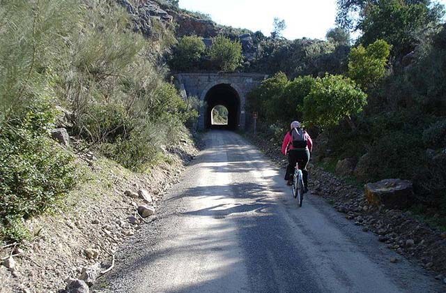 Túnel de la Vía Verde. Fotografía: blog.bkool.com