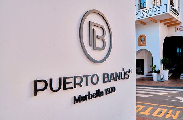 Compras en Puerto Banus - Crédito editorial: Robalito / Shutterstock.com