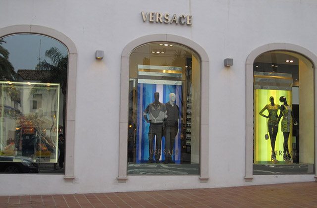 Ir de Compras en Marbella - Versace Puerto Banús