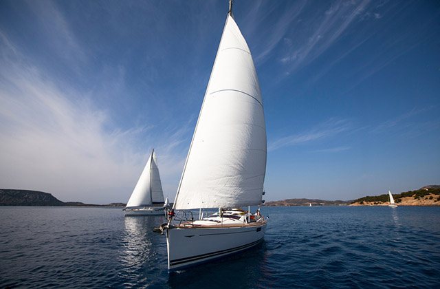 Valentine's Day in Andalucia y- Ride on a sail boat and dinner