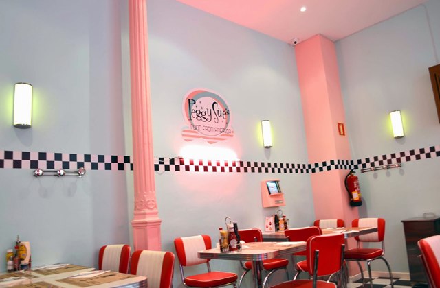 A different meal? Discover 10 of the best themed restaurants in Costa del Sol: Peggy Sue's Málaga