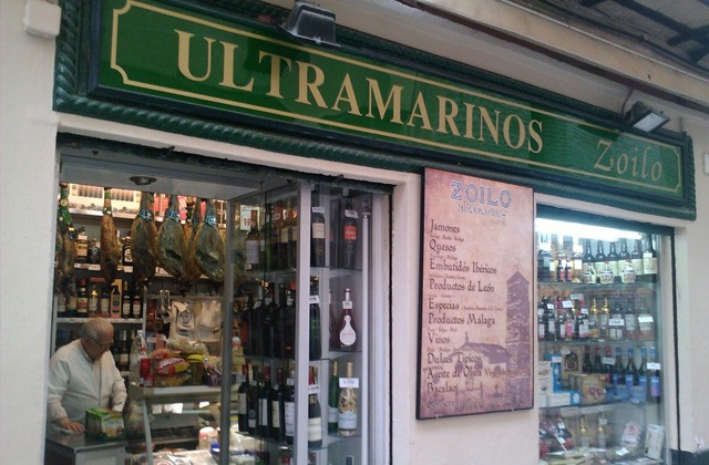 Discover the route of the most authentic corner shops in Málaga: Andalusian traditional products: Ultramarinos Zoilo
