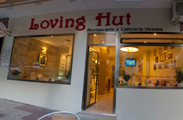 Eat healthy and enjoy ten of the best vegetarian restaurants in the Costa del Sol: Restaurante Loving Hut