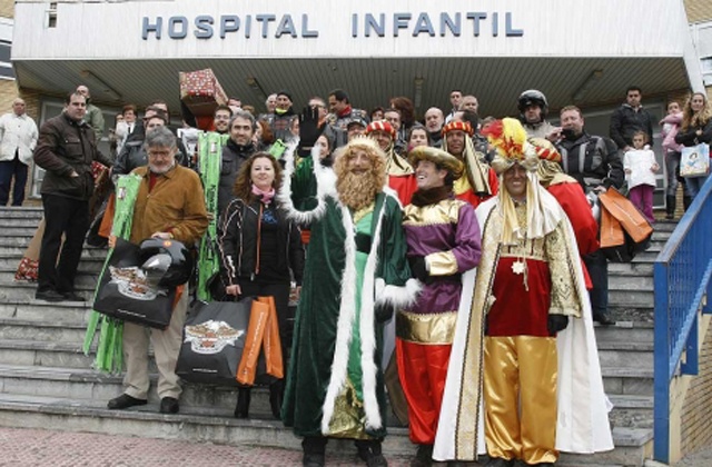 The Reyes Magos or Three Wise Men are on their way: Los Reyes Magos de “Hog Sevilla Chapter”