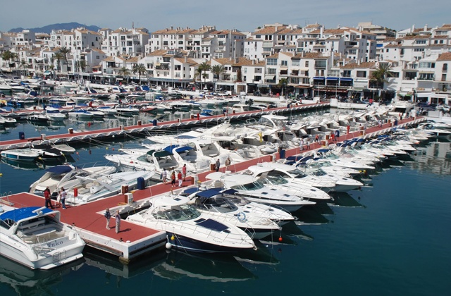 cómo llegar a Marbella - Puerto Deportivo de Marbella