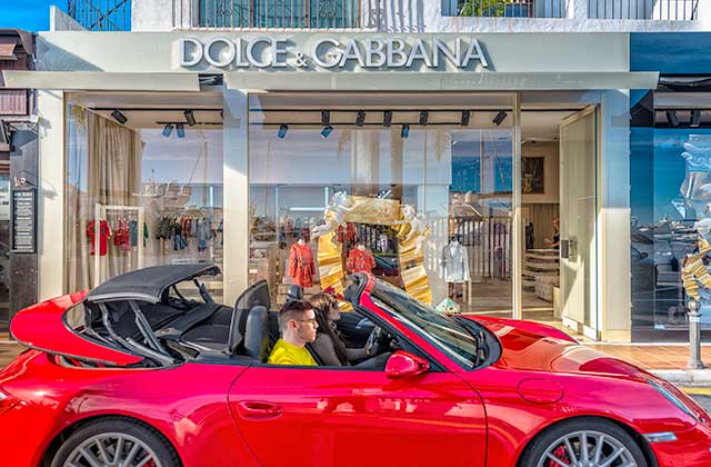 Things to See and Do in Andalucia - Puerto Banus compras y lujo