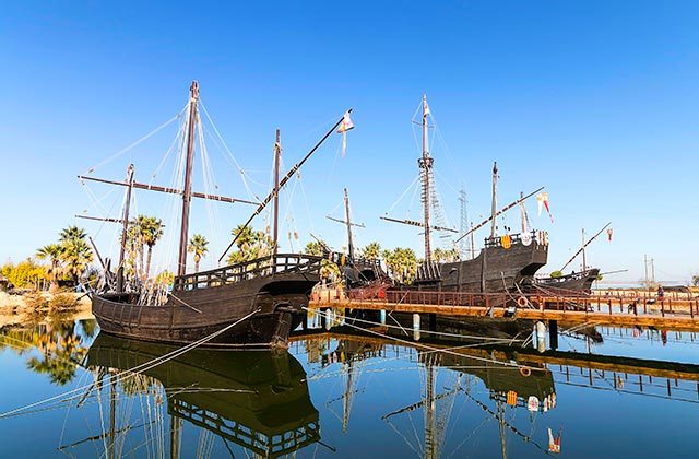 Choses à voir et à faire en Andalousie - LUGARES COLOMBINOS - Barcos Cristobal Colon