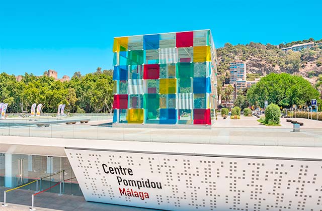 Centre Pompidou Málaga - Crédito Andrei Nekrassov / Shutterstock.com