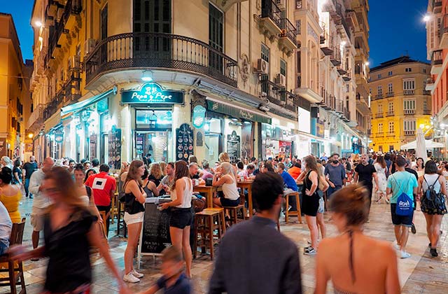 Vie nocturne à Malaga - Crédito: Eric D. Rossi / Shutterstock.com