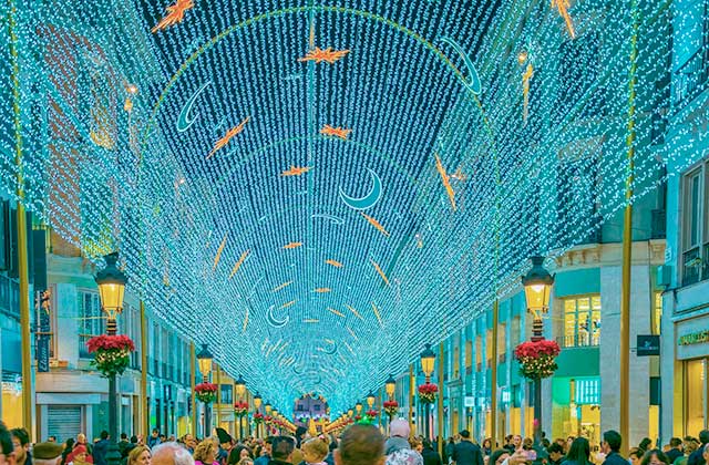 Navidad en Málaga - Crédito: trabantos / Shutterstock.com