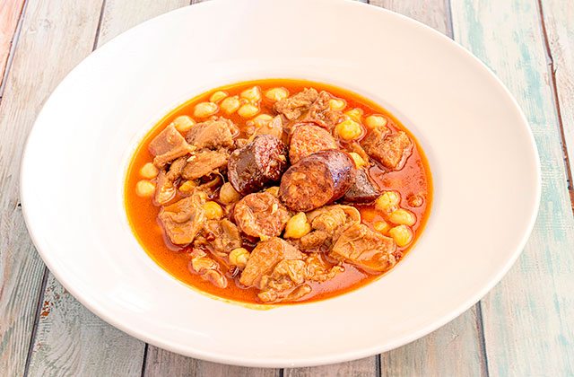 Callos con garbanzos