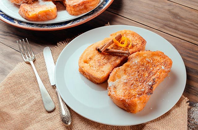 Typisch andalusische Süßigkeiten - Torrijas