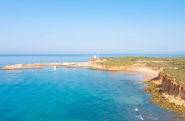 Conil de la Frontera and its beaches * All PYRENEES · France, Spain, Andorra