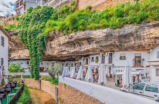 Setenil de las Bodegas (Cádiz)