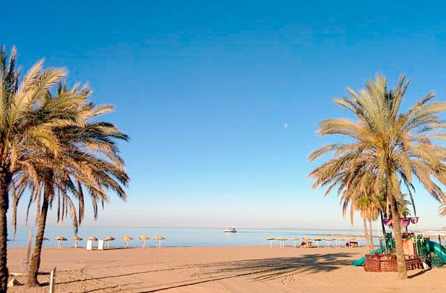 Playa La Bajadilla, Marbella