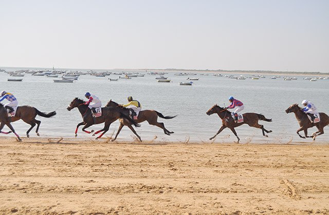 Sanlucar, carrera de caballos en la playa