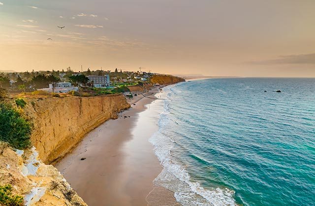 La Fontanilla Beach - Conil de la Frontera, Spain. 4K Walk tour 