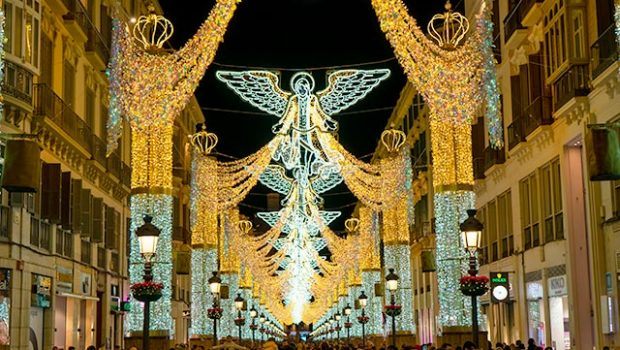 Alumbrado navideño Málaga - Crédito: Vitalii Biliak / Shutterstock.com