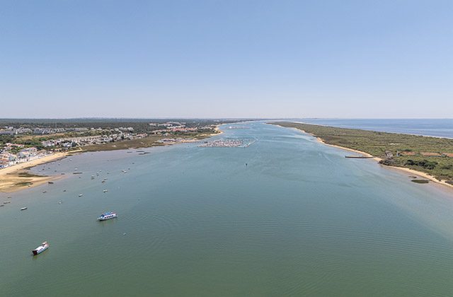 El Rompido, vista dron flecha y pueblo